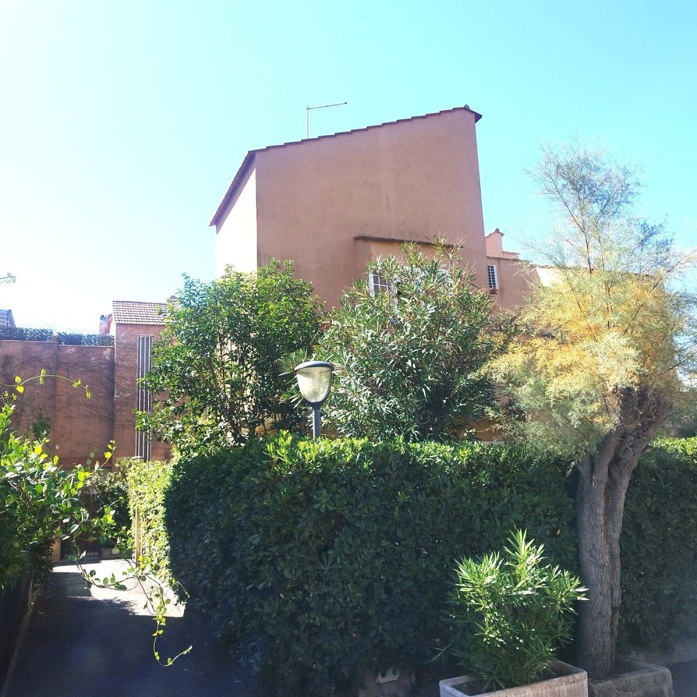 4 Schlafzimmer Haus in Santa Marinella, Italy, Nr. 385525