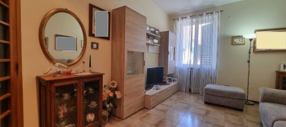 3 rooms Apartment in Corridonia, Italy No. 257771 2