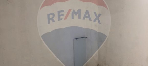 98m² Commercial property in Beja, Portugal No. 39009 5