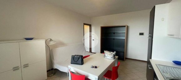 Квартира с 1 спальней в Мантуя, Италия № 273281 3