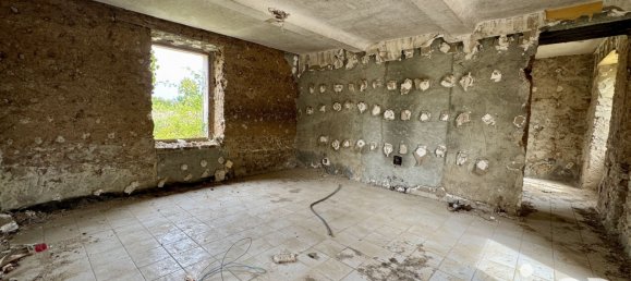 4 bedrooms House in Manche, France No. 327311 4