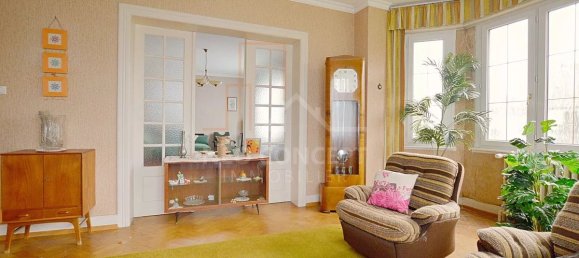 6 Schlafzimmer Haus in Kutzenhausen, France, Nr. 74521 10