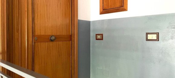 6 rooms Apartment in Pentone, Italy No. 219035 4