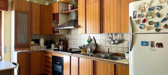 6 rooms Apartment in Pentone, Italy No. 219035 22