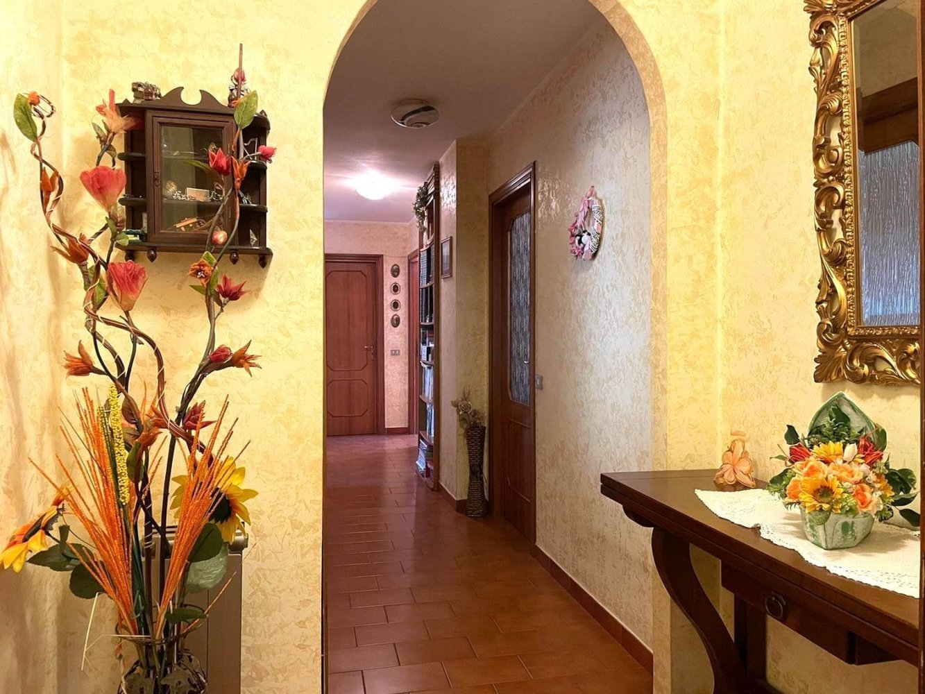 6 rooms Apartment in Pentone, Italy No. 219035