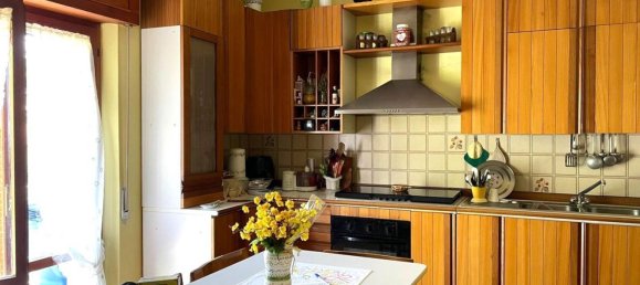 6 rooms Apartment in Pentone, Italy No. 219035 20