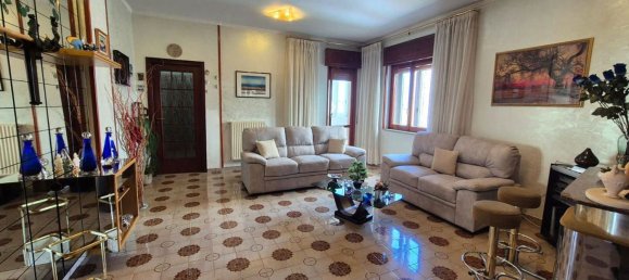 5 Schlafzimmer Wohnung in Torre Annunziata, Italy, Nr. 340057 38