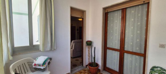 5 Schlafzimmer Wohnung in Torre Annunziata, Italy, Nr. 340057 6