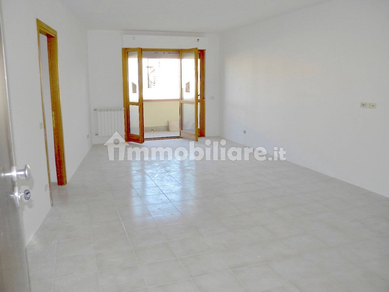 Apartamento de 2 dormitorios en Pisa, Italy No. 217050
