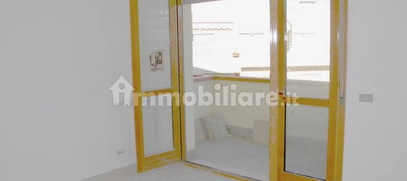 Apartamento de 2 dormitorios en Pisa, Italy No. 217050 3