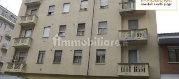 1 bedroom Apartment in Turin, Italy No. 330940 3