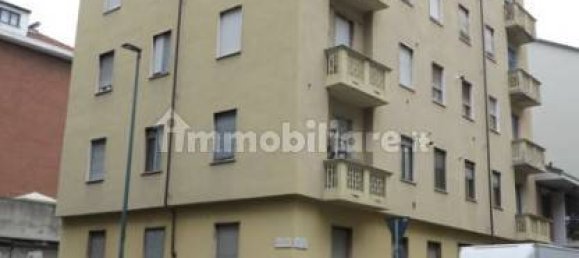 1 bedroom Apartment in Turin, Italy No. 330940 4