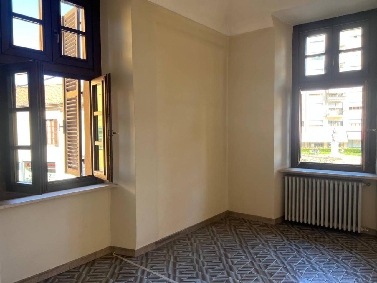 Apartamento de 4 divisões em Saluzzo, Italy N.º 42053
