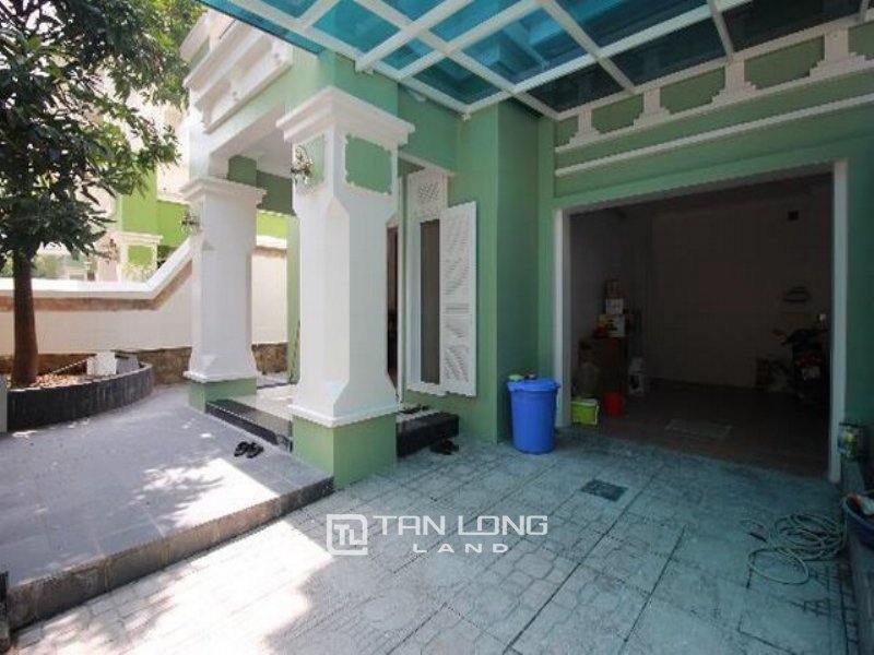 4 bedrooms Villa in Tay Ho, Vietnam No. 1001