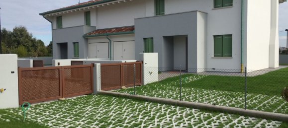 4 rooms House in Paese, Italy No. 256262 4