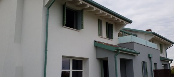 4 rooms House in Paese, Italy No. 256262 9