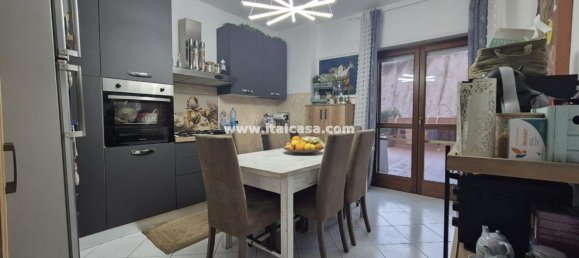 3 rooms Apartment in Crotone, Italy No. 89459 6