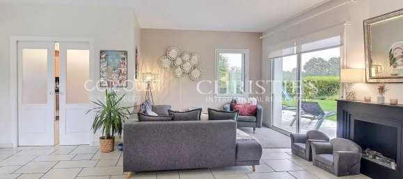 Villa de 6 dormitorios en Villefranque, France No. 352225 2