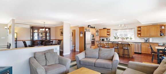 5 bedrooms House in British Columbia, Canada No. 1335 7