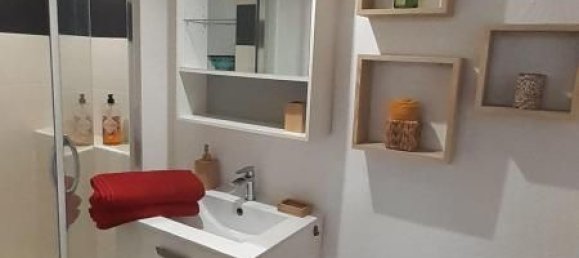 Квартира с 2 спальнями в Юзес, Франция № 194072 24