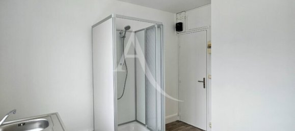 Studio à Reims, France No. 78692 3