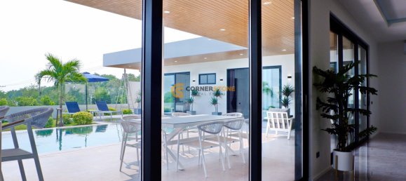 Дом 380м² в Паттайя, Таиланд № 58333 6