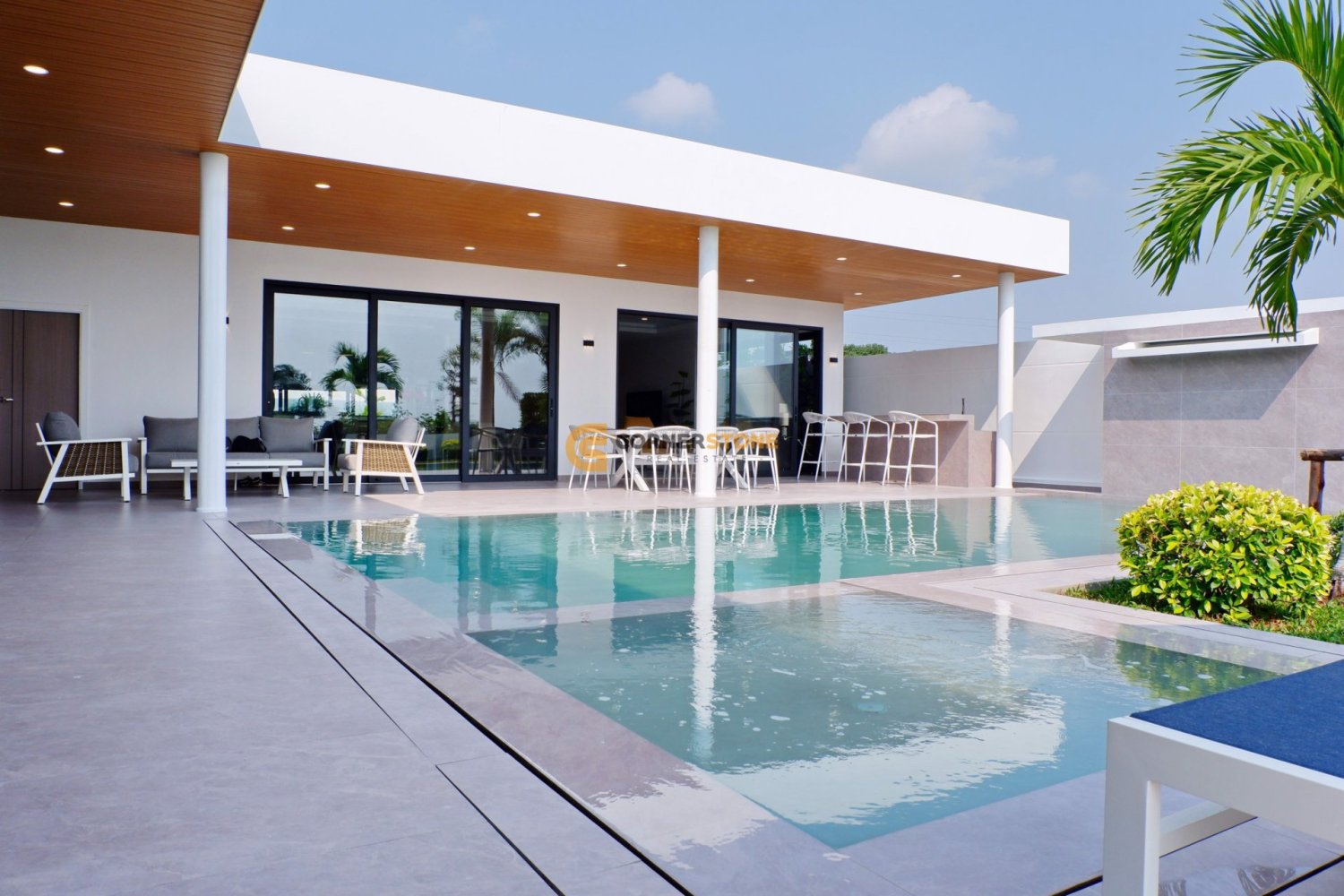 Дом 380м² в Паттайя, Таиланд № 58333