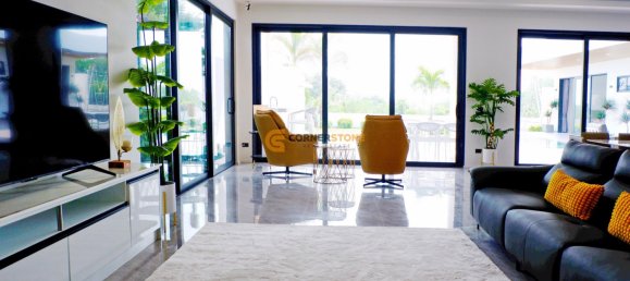 Дом 380м² в Паттайя, Таиланд № 58333 4