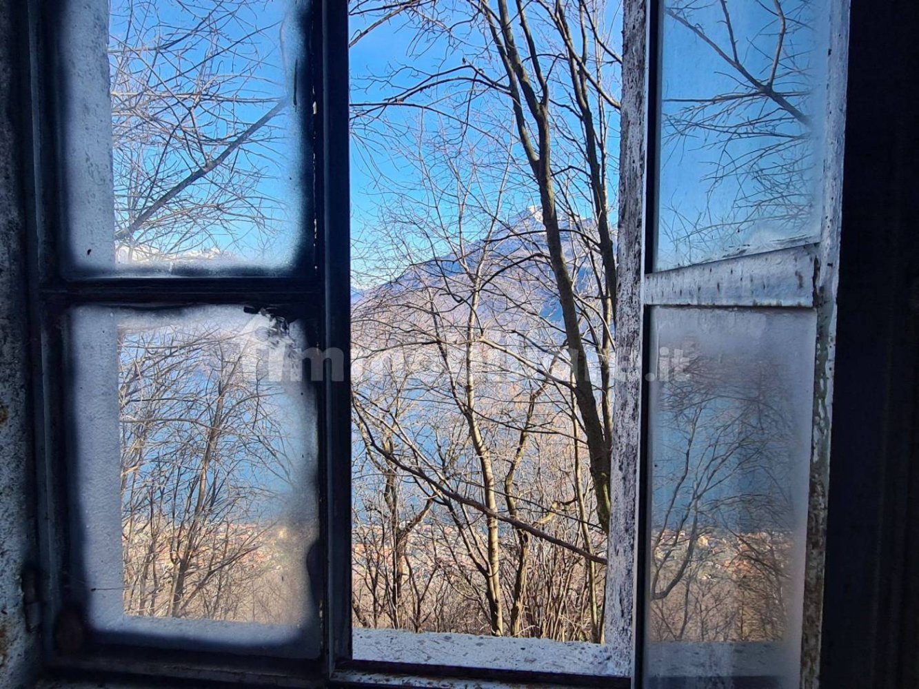 2 bedrooms House in Pianello del Lario, Italy No. 255953