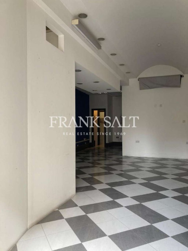 Büro in Qormi, Malta 200m², Nr. 13156