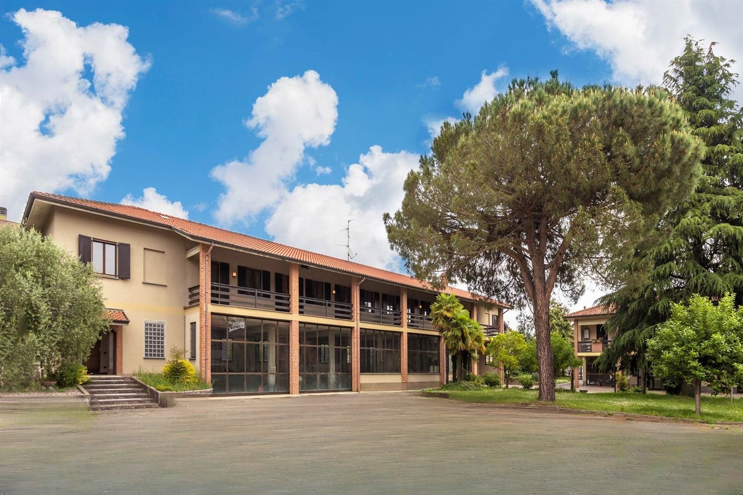 6-Zimmer Villa in Bellusco, Italy, Nr. 103662