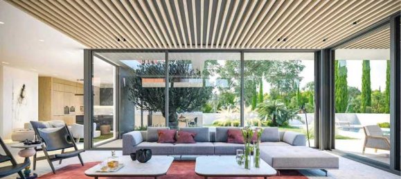 4 bedrooms House in Strovolos, Cyprus No. 7564 3