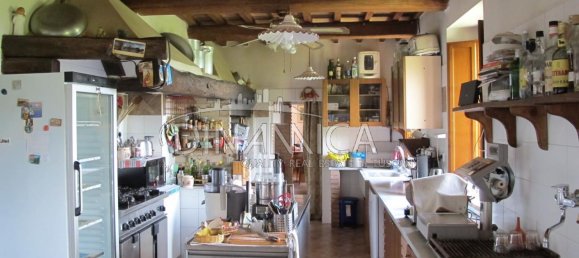 Casa de 5 divisões em Montecatini Terme, Italy N.º 233229 2