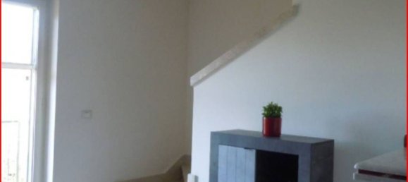 Дом с 4 комнатами в Фонди, Италия № 206098 10