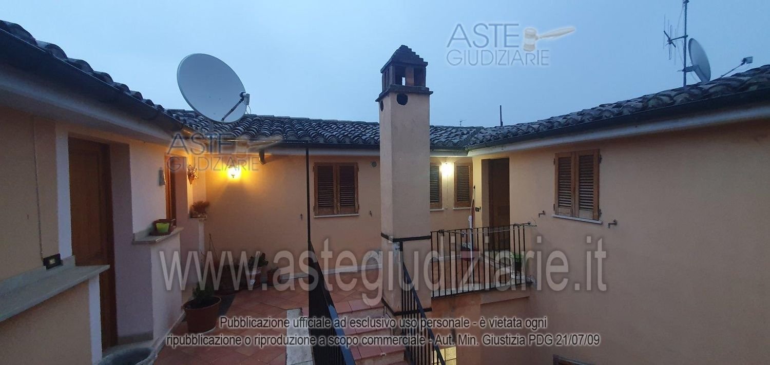 5 rooms Apartment in Alba Adriatica, Italy No. 28298