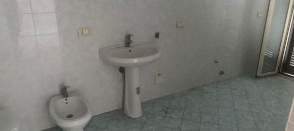 4 bedrooms House in Ottaviano, Italy No. 354335 7