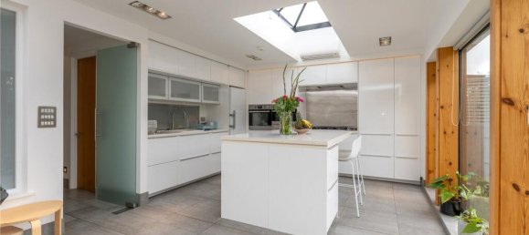 Casa de 4 dormitorios en Barnet, United Kingdom No. 6461 8