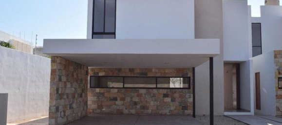 Casa de 3 dormitorios en Mérida, Mexico No. 169134 2