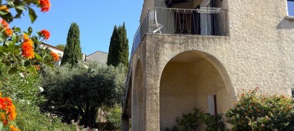 3 bedrooms House in Martigues, France No. 281483 2