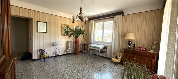 3 bedrooms House in Martigues, France No. 281483 4