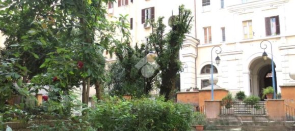 2 chambres Appartement à Rome, Italy No. 33999 3