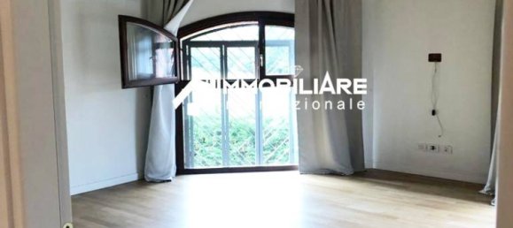 4 bedrooms Villa in Bernareggio, Italy No. 238873 12