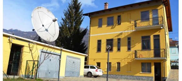 5 bedrooms House in Pinasca, Italy No. 252444 5