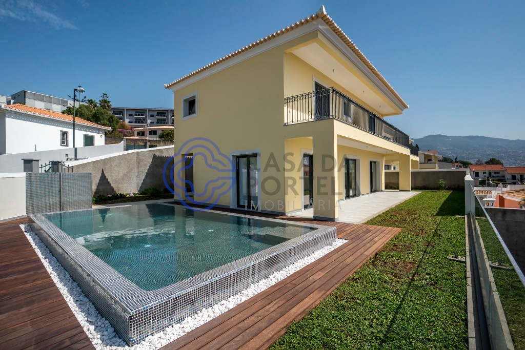 3 bedrooms House in Funchal, Portugal No. 94306