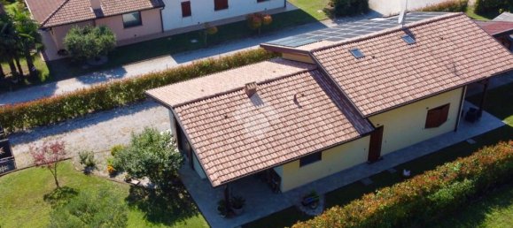 Вилла с 3 спальнями в Удине, Италия № 257880 33