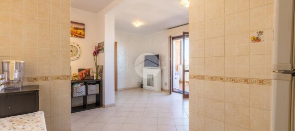 2 rooms Apartment in Rome, Italy No. 30683 5
