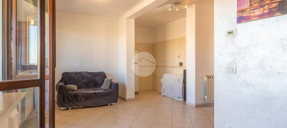 2 rooms Apartment in Rome, Italy No. 30683 8