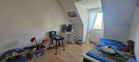 4 bedrooms House in Evreux, France No. 279438 9