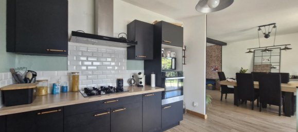 4 bedrooms House in Evreux, France No. 279438 2