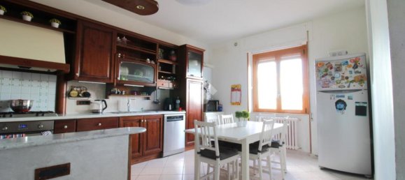 Apartamento de 4 divisões em San Salvo, Italy N.º 139336 5